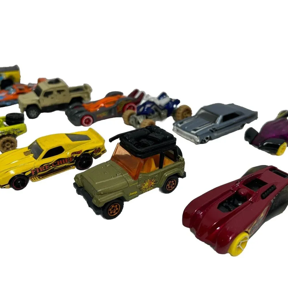 🔥🔥🔥LOT OF 19 - HOT WHEELS CARS AND TRUCKS - NICE LOT‎ - DIECAST CARS